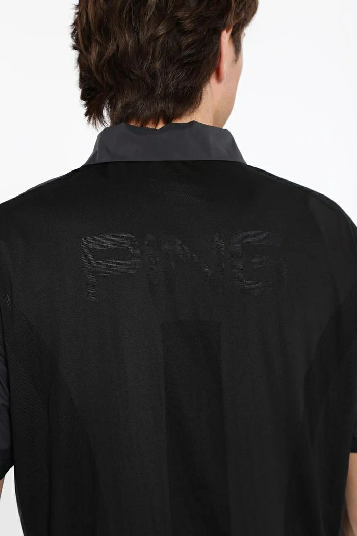 ピンのブルゾン