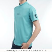 アドミラルゴルフのハイネックシャツ
