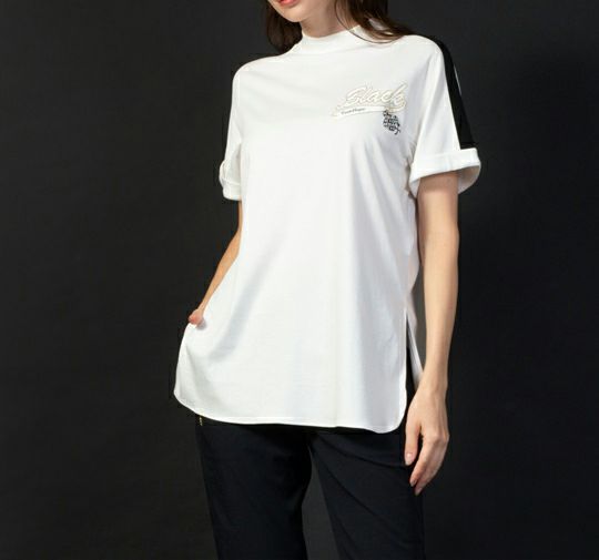 カステルバジャックスポーツブラックラインのハイネックシャツ