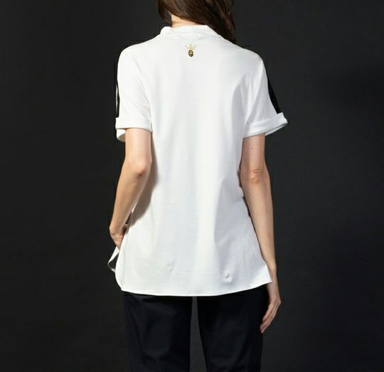 カステルバジャックスポーツブラックラインのハイネックシャツ