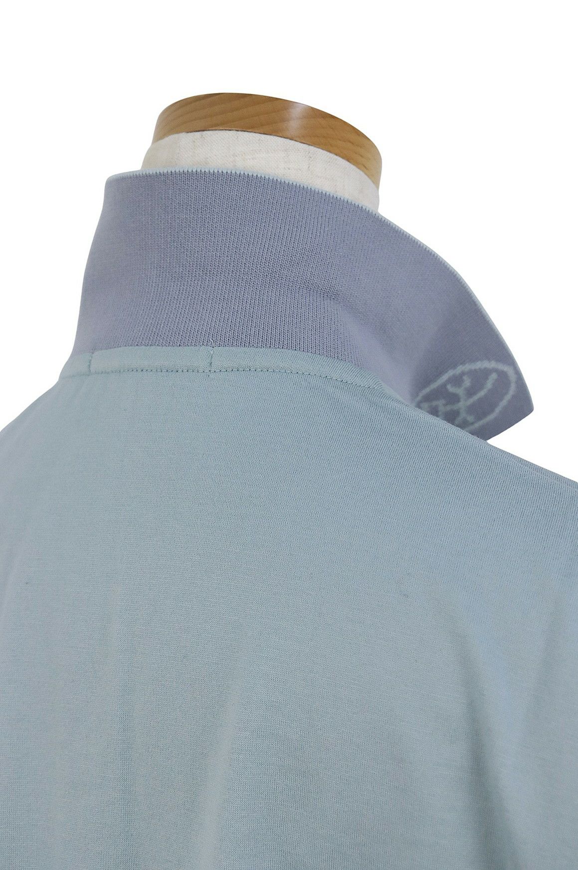 カステルバジャックのポロシャツ