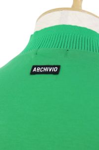 アルチビオのハイネックシャツ