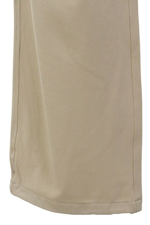 ヒールクリークのロングパンツ