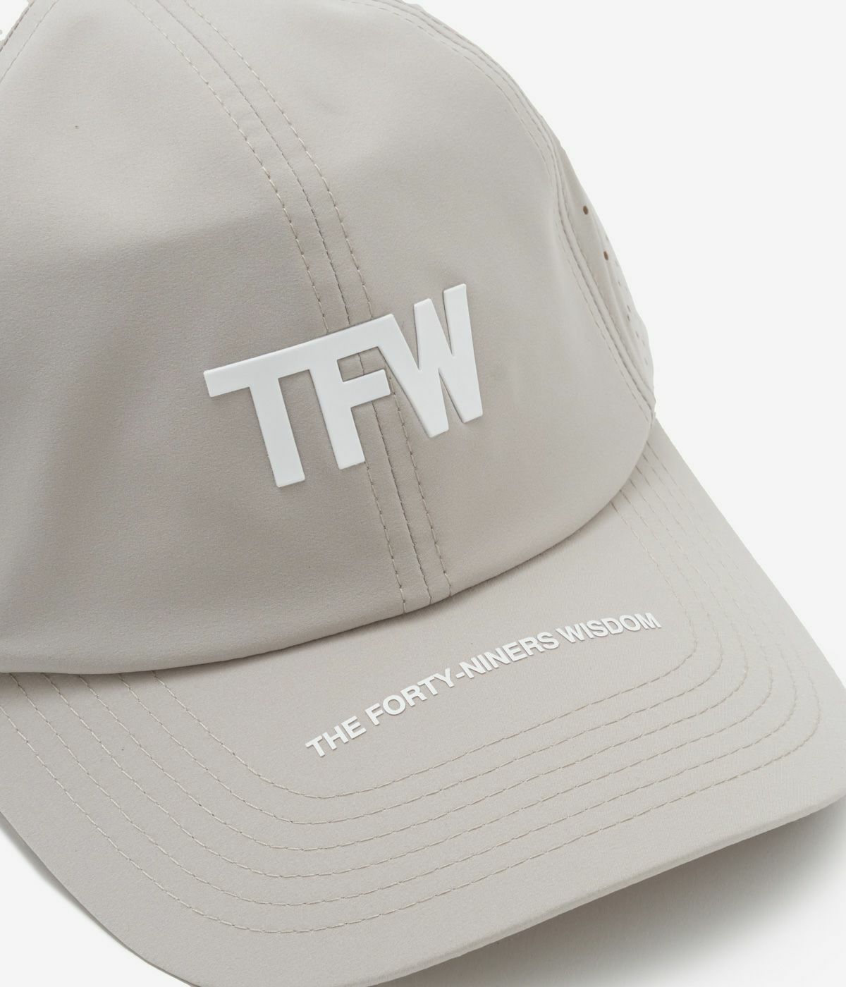 TFW49のキャップ