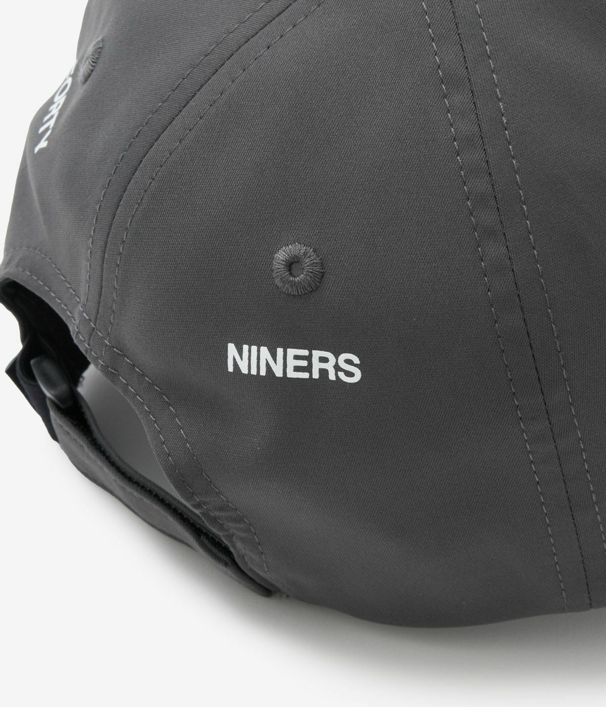 TFW49のキャップ