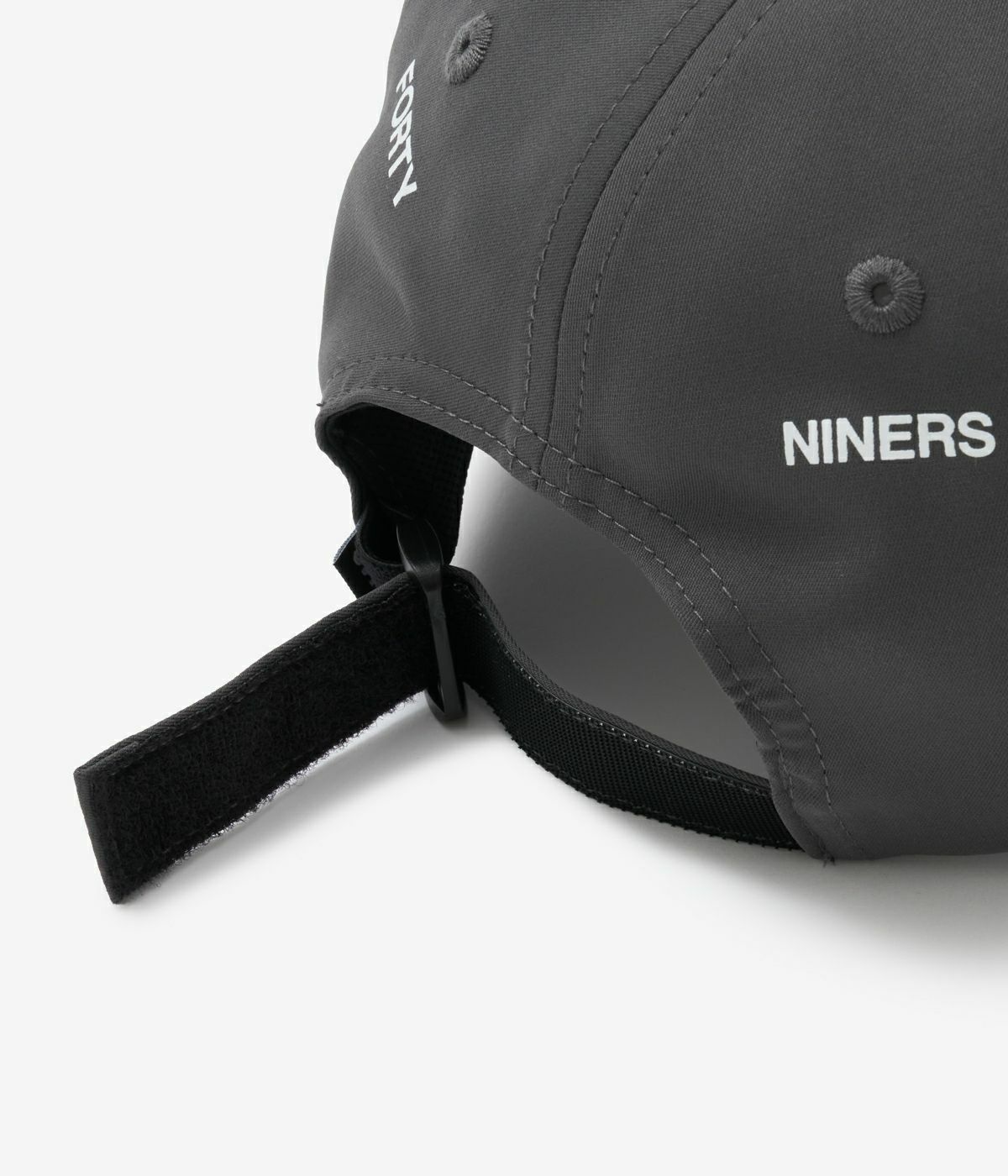 TFW49のキャップ