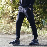 ロサーセンのロングパンツ