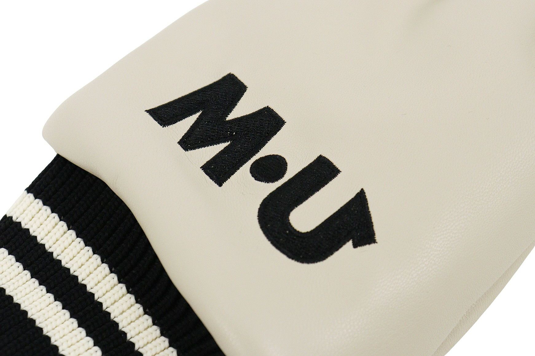 MUスポーツのヘッドカバー