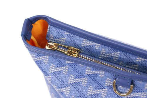 レザレクションのボストンバッグ