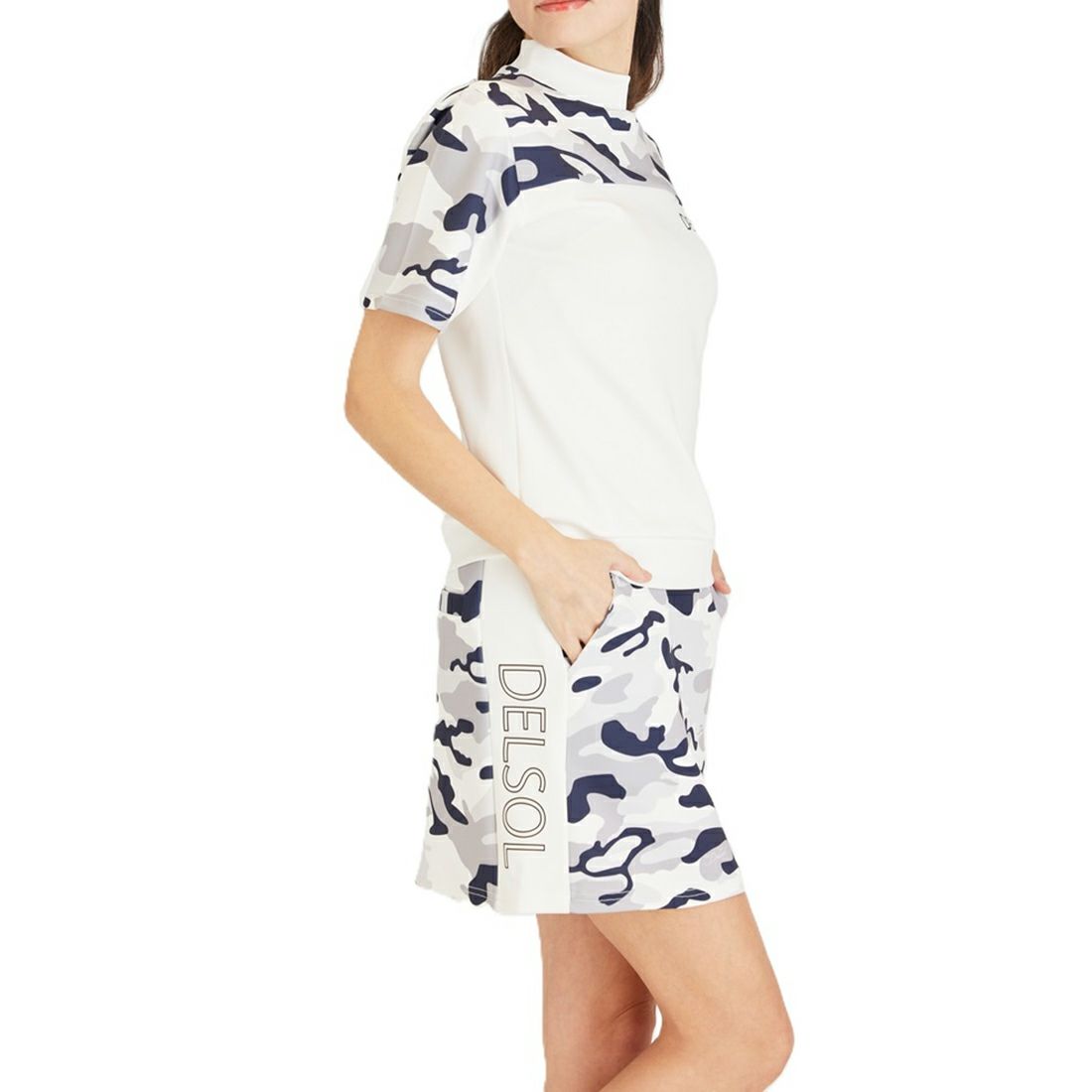 デルソルゴルフのハイネックシャツ