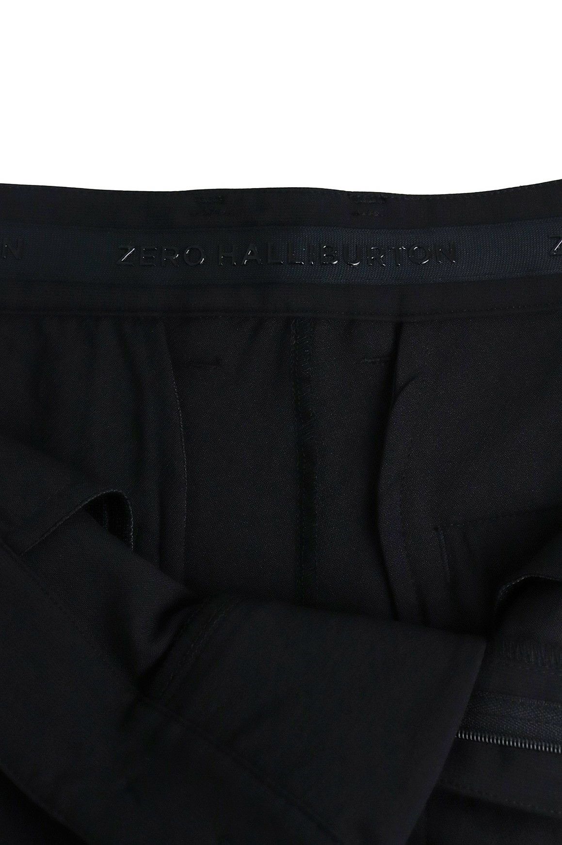 ゼロハリバートンゴルフのパンツ