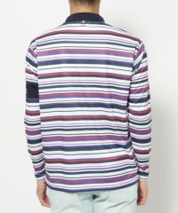 アダバットのハイネックシャツ