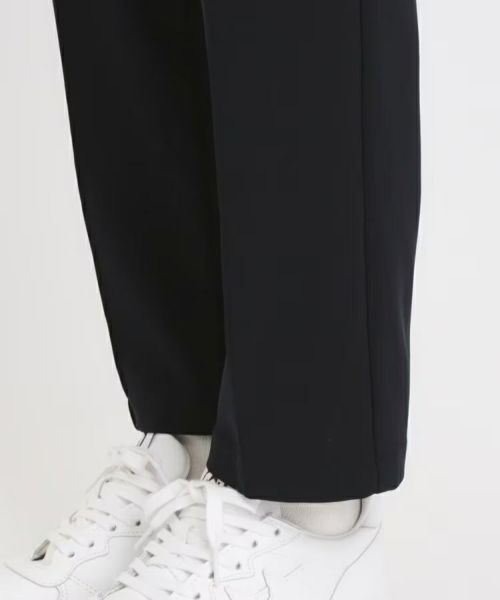 アダバットのパンツ