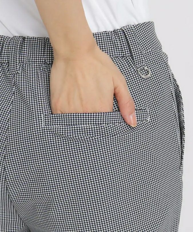 アダバットのパンツ