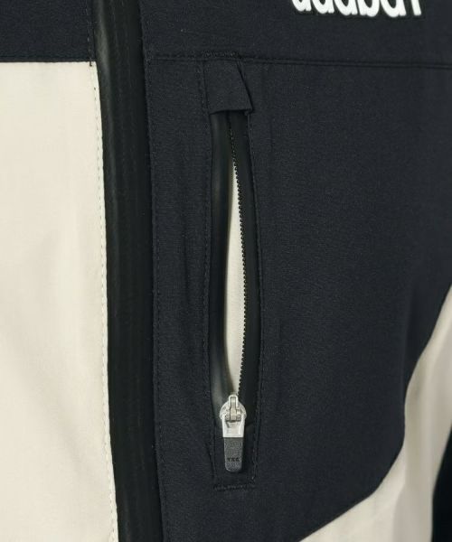 アダバットのレインブルゾン