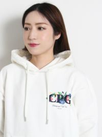 シーピージーのパーカー