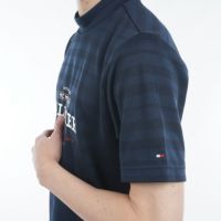 トミーヒルフィガーゴルフのハイネックシャツ