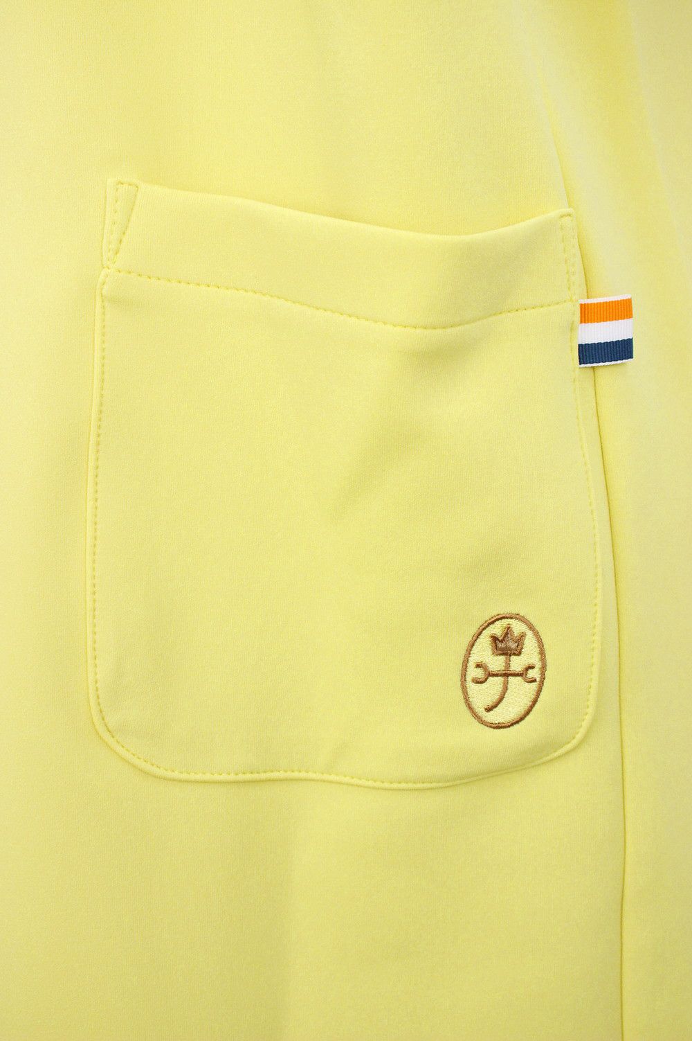 カステルバジャックスポーツのハイネックシャツ