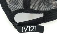 V12のキャップ