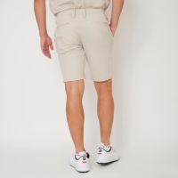 ヴィトゥエルブのショートパンツ