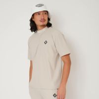 ヴィトゥエルブのハイネックシャツ