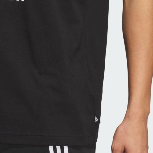 アディダスのＴシャツ