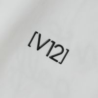 V12ゴルフのハイネックシャツ