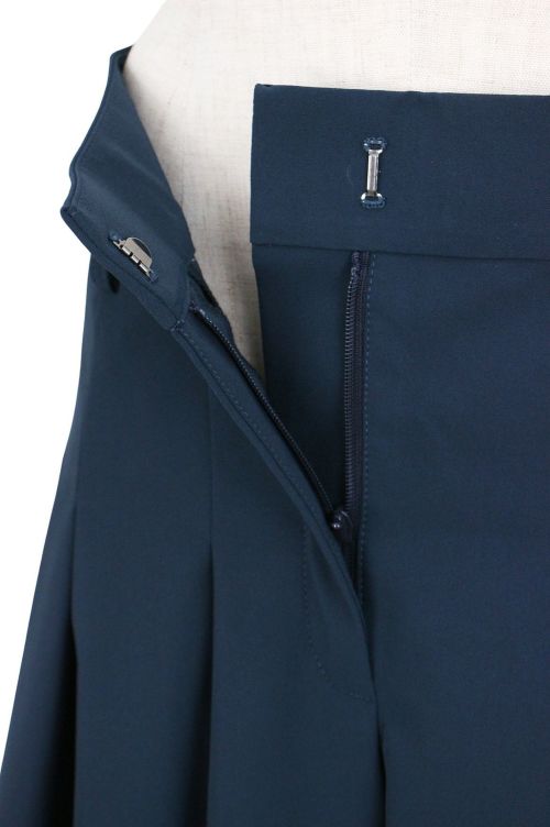 ランバンスポール日本正規品のパンツ