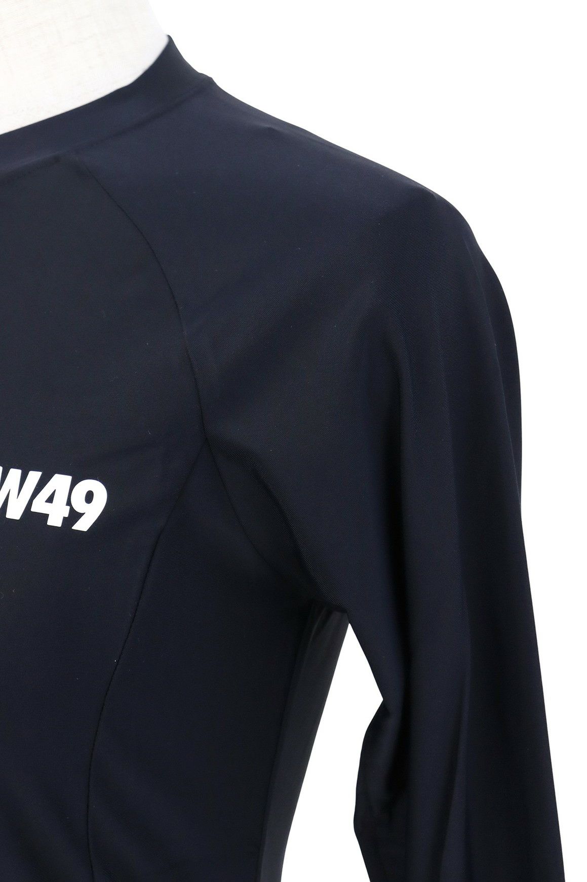 ティーエフダブリューフォーティーナインのインナーシャツ