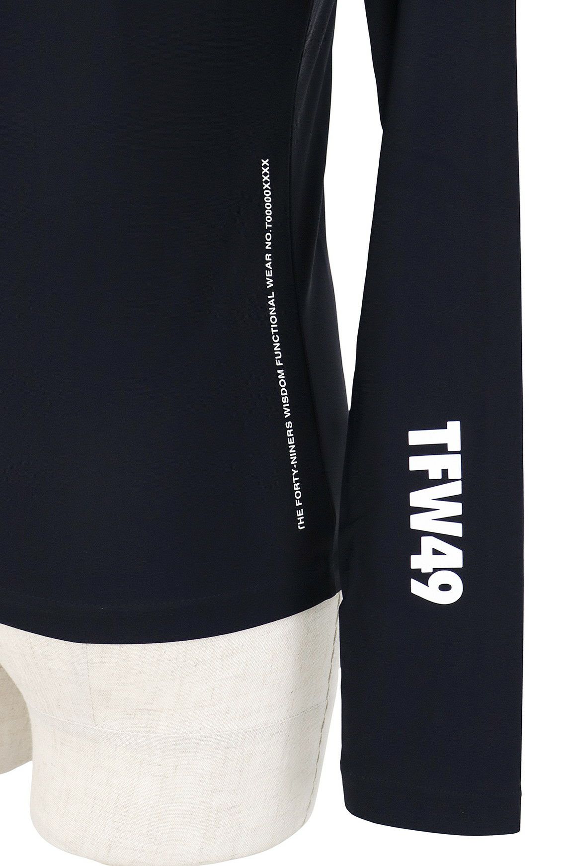 ティーエフダブリューフォーティーナインのインナーシャツ