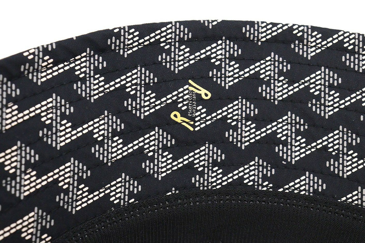 レザレクションのレインハット