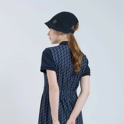 レザレクションのハット