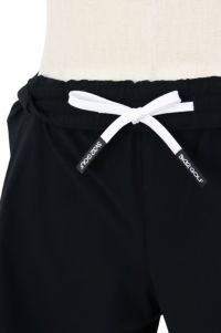 sy32のパンツ
