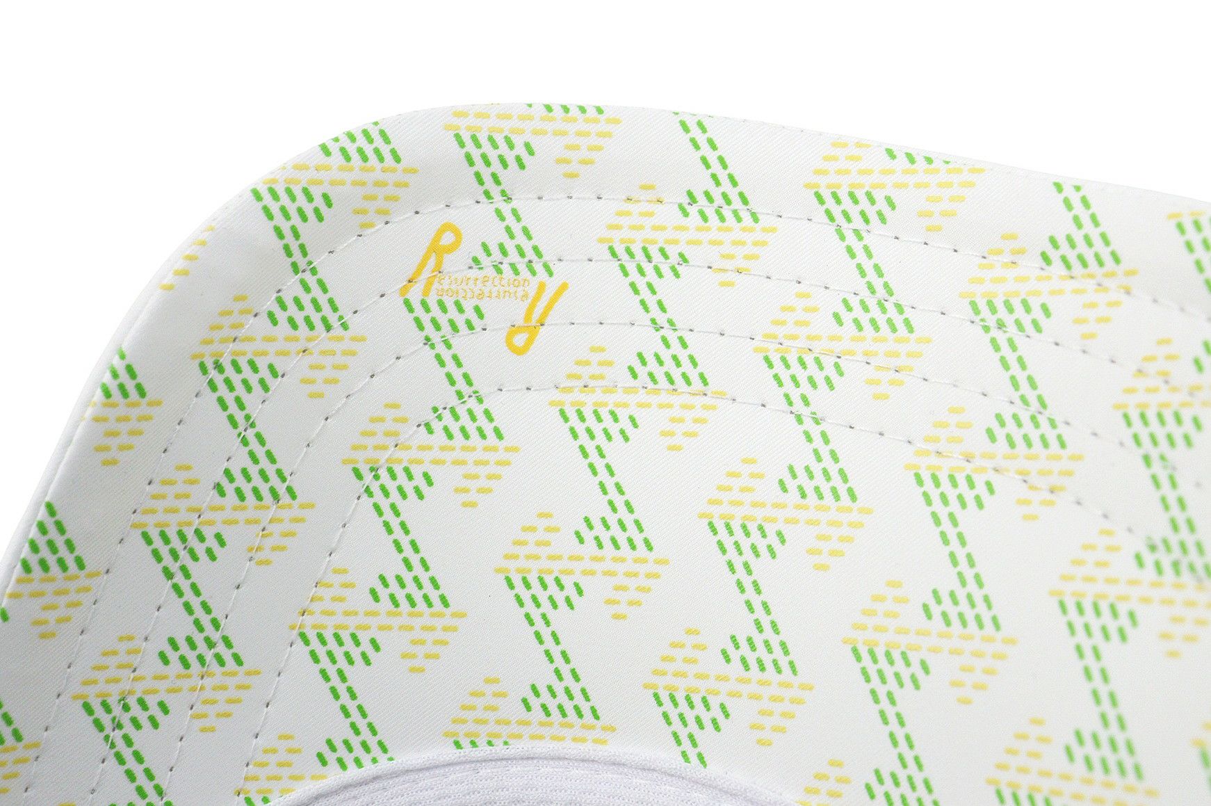 レザレクションのキャップ