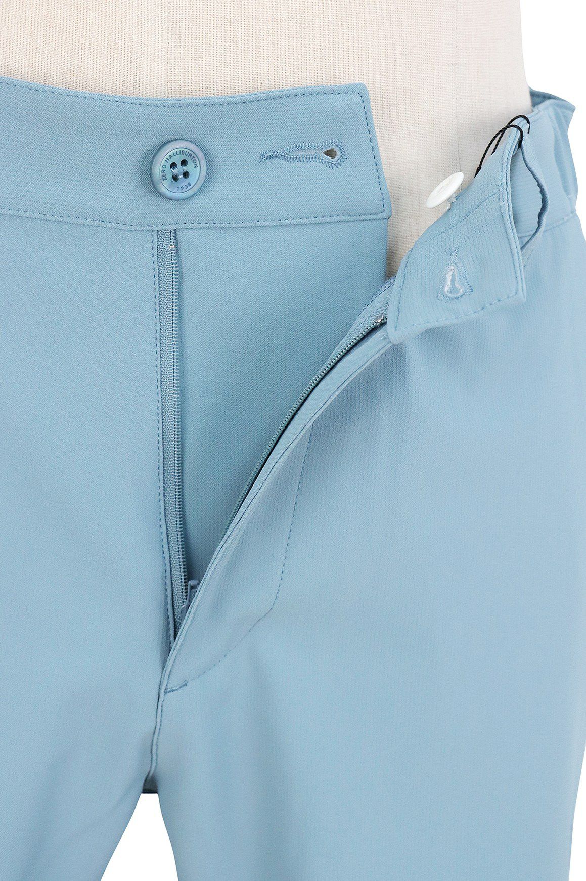 ゼロハリバートンゴルフのパンツ