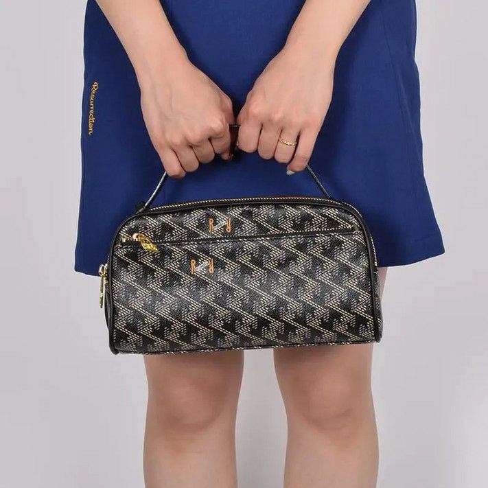 レザレクションのカートバッグ