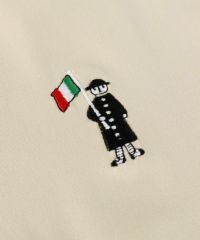 ピッコーネクラブのハイネックシャツ