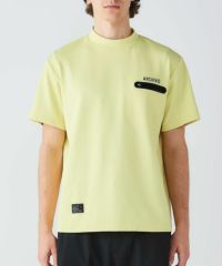 アルチビオのハイネックシャツ