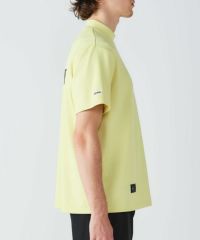 アルチビオのハイネックシャツ