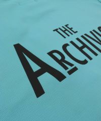 アルチビオのハイネックシャツ