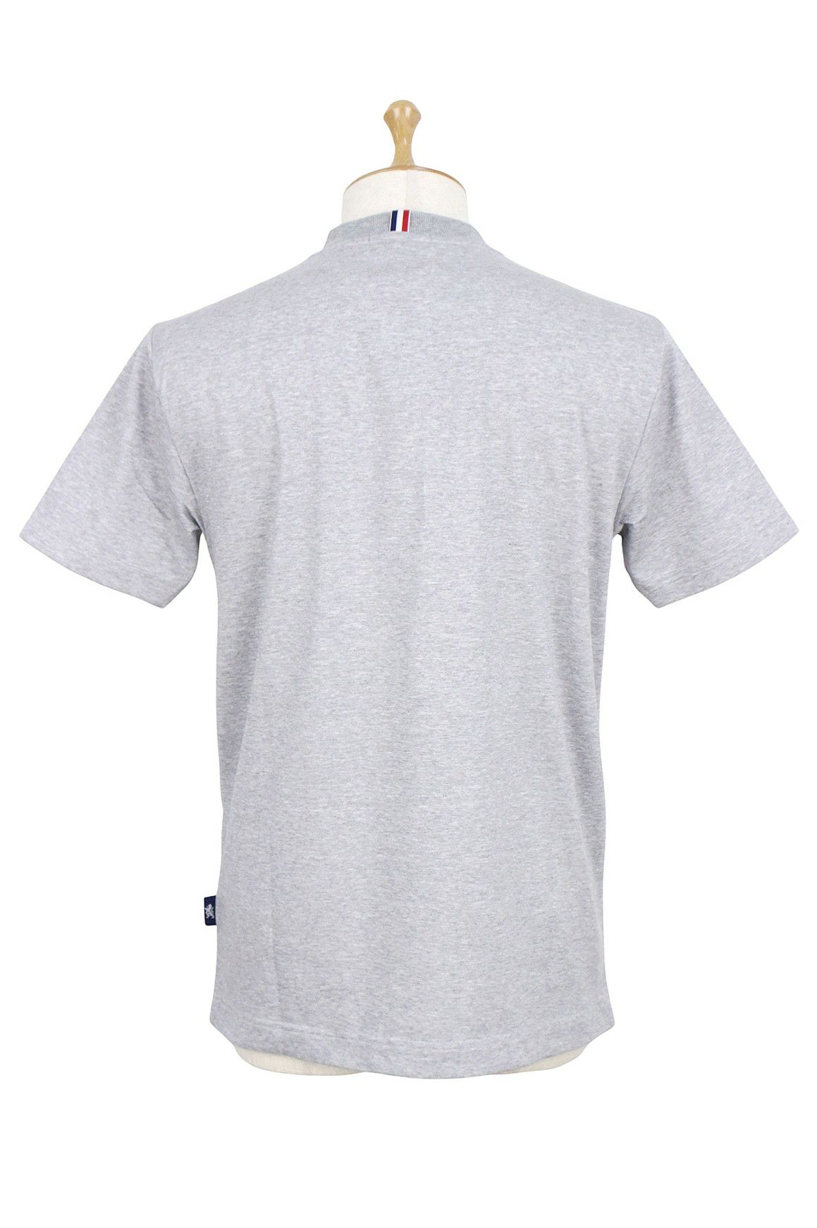 ラウラフェリーチェのTシャツ