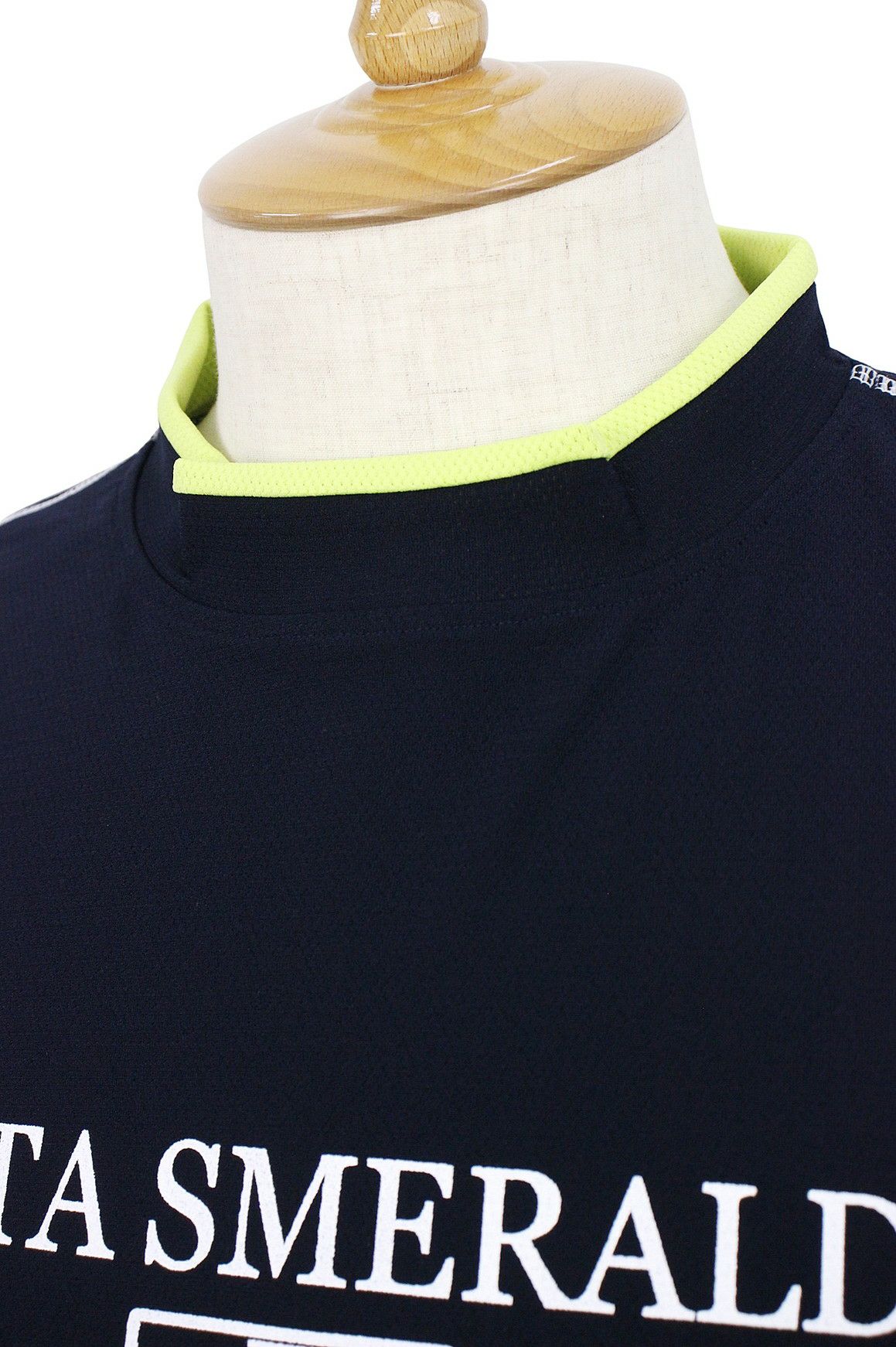 ラウラフェリーチェのハイネックシャツ