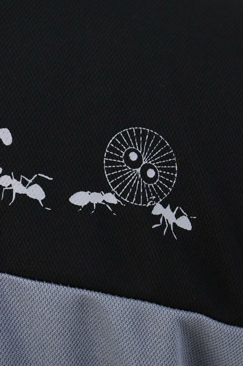 ビバハートのハイネックシャツ