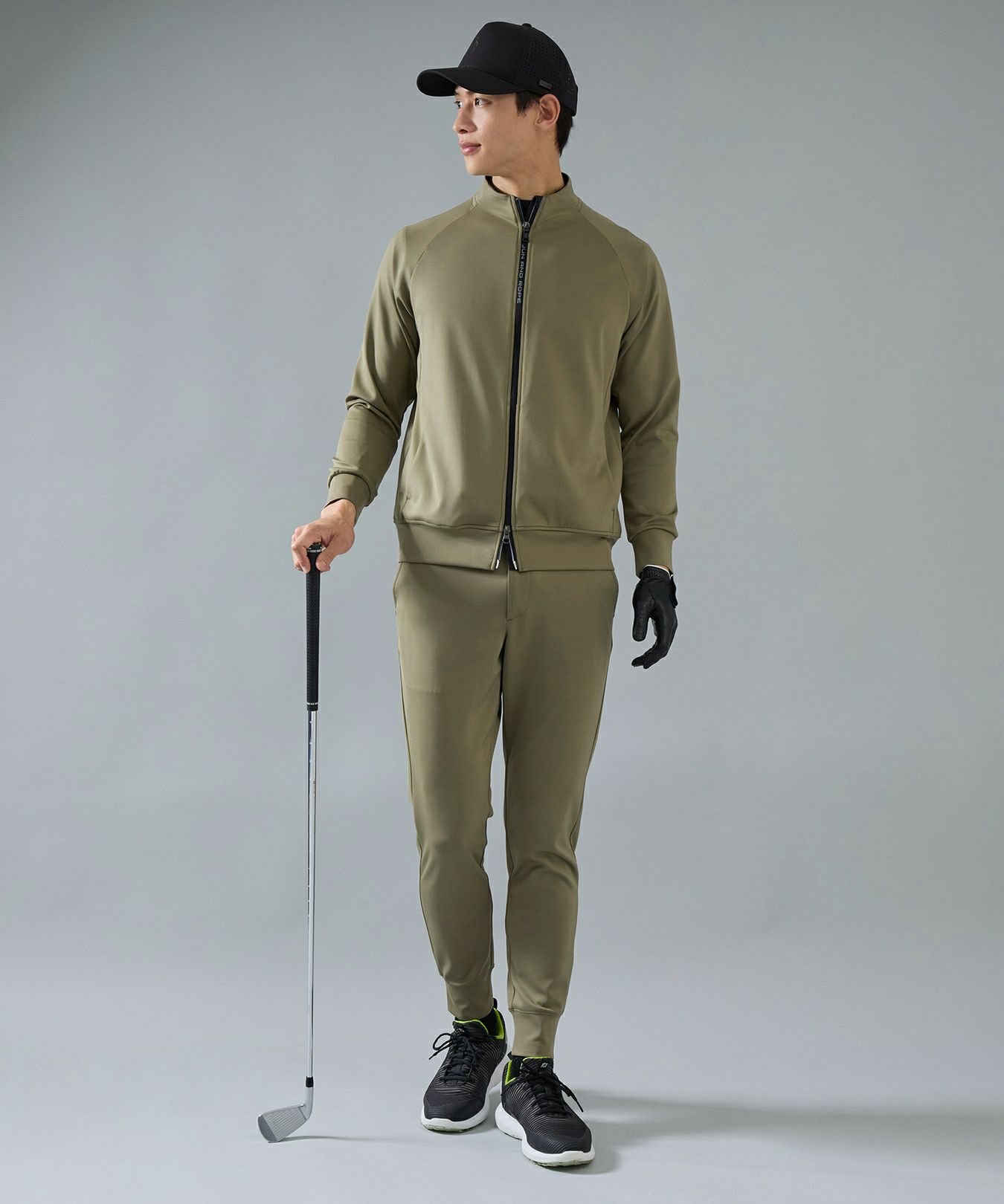 ジュンアンドロペのロングパンツ