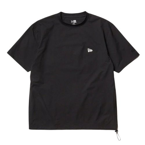 ニューエラのTシャツ