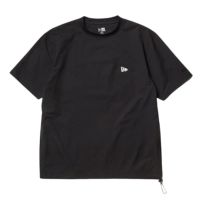 ニューエラのTシャツ
