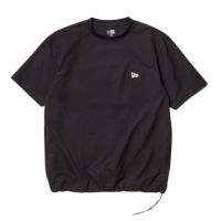ニューエラのTシャツ