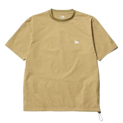 ニューエラのTシャツ