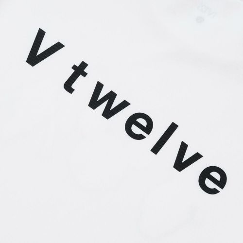 V12ゴルフのハイネックシャツ