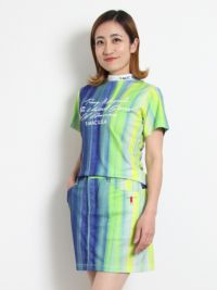 ティーマックのハイネックシャツ